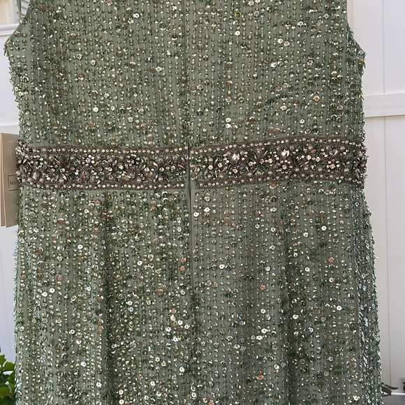 Mac Duggal - Mint Green Sequined Sleeveless Embellished Neckline Gown Size 14 - Picture 11 of 17